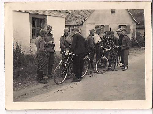 The German Stahlhelm (period photos)