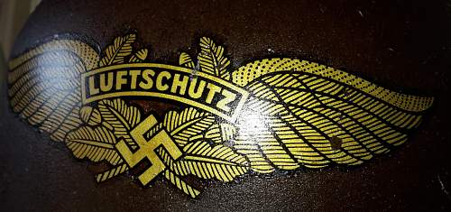 Luftschutz helmet