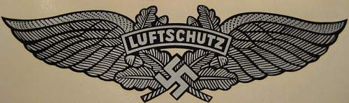 Luftschutz helmet