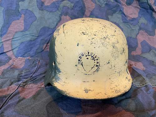 Identifying postwar repainted M40 helmet