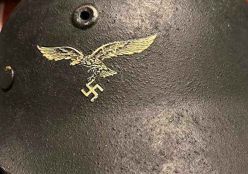 Luftwaffe helmet (Q64) - real ?