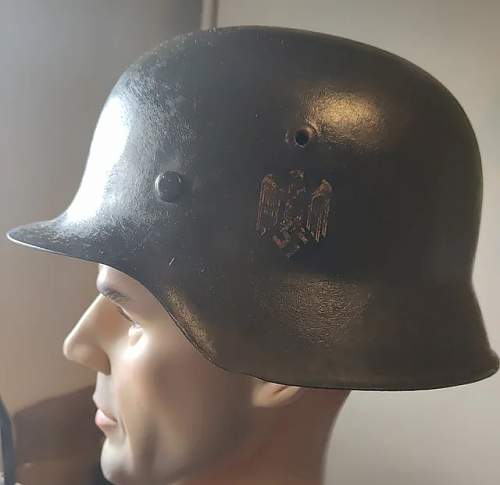 M42 helmet from Kriegsmarine original?