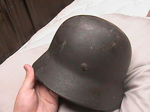 Is this wwii german m1940 helmet authentic?