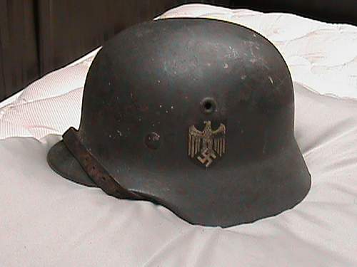 Is this wwii german m1940 helmet authentic?