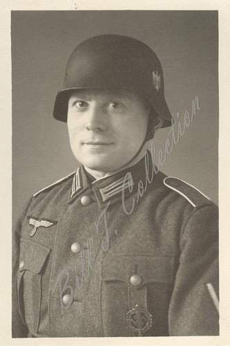 The German Stahlhelm (period photos)