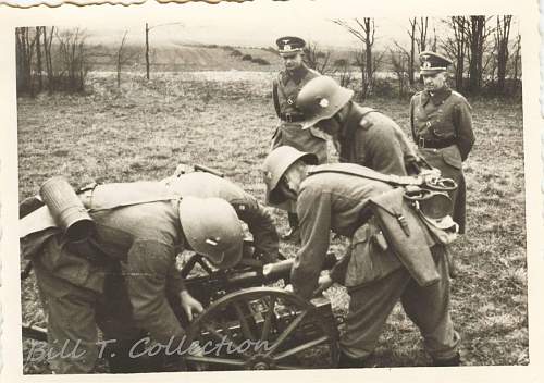 The German Stahlhelm (period photos)