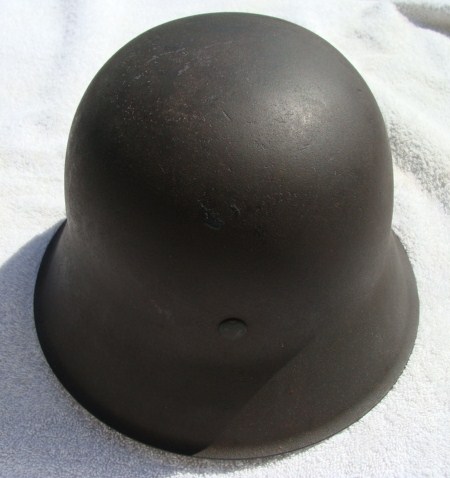 M42 Luftwaffe helmet. Anyone seen a helmet patina like this?