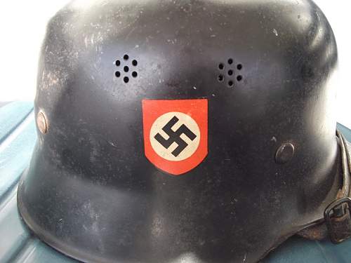Opinions on German police helmet