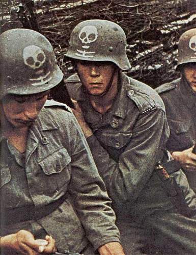 The German Stahlhelm (period photos)