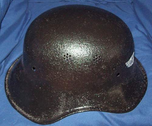 Luftschutz helmet