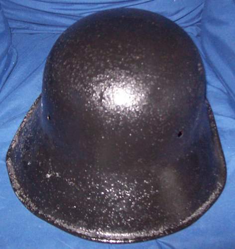 Luftschutz helmet