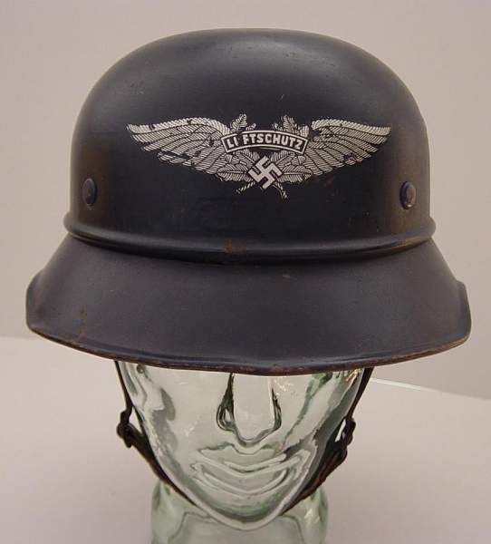 Luftschutz helmet? need help!