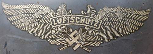 Opinion on this luftschutz decal