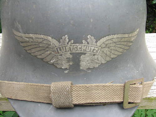 SSH 36 Captured/Reissued Luftschutz helmet