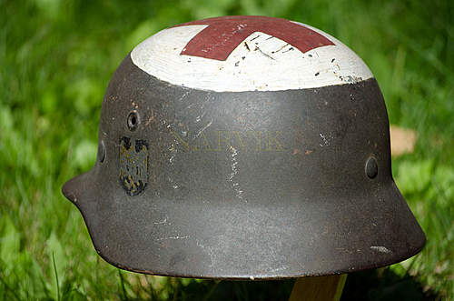 M40 Q62 Kriegsmarine medic helmet