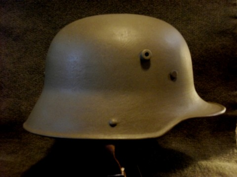 M1916 WWI German  Helmet / What color is this??