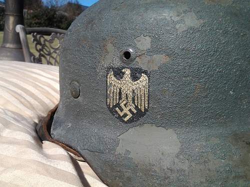 Is this a KM decal? German wwii m-35 with zimmerit paste?