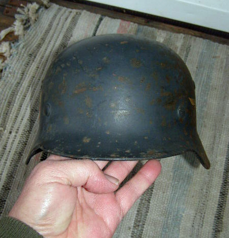 M35 DD Luftwaffe helmet SE62 Lot 3884 for review please