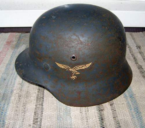 M35 DD Luftwaffe helmet SE62 Lot 3884 for review please