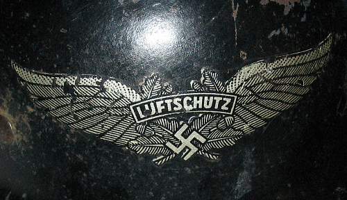 Luftschutz decal.