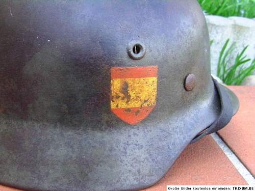 Spanish 250th Blue division helmet??