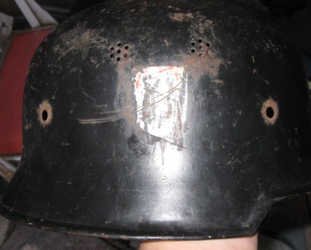 Some police helmet questions