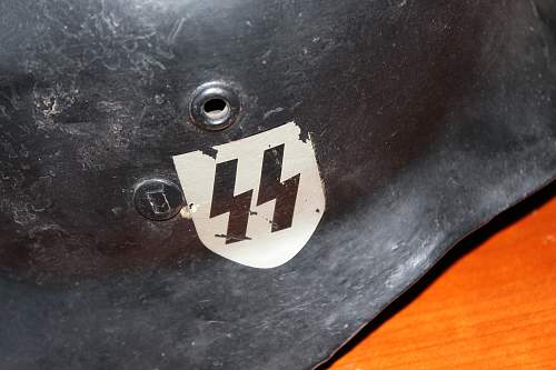 Need help to ID 4 German wwii Helmets