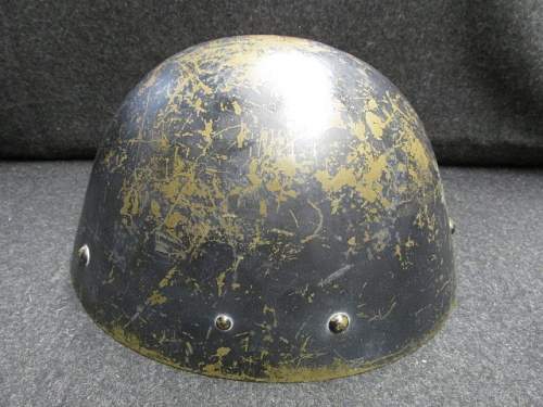 Help on Czech Helmet...Luftschutz Issue