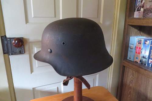 Need help on this M42 helmet