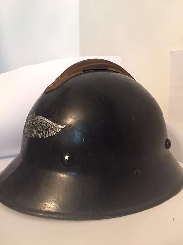 Question about Luftschutz helmet.