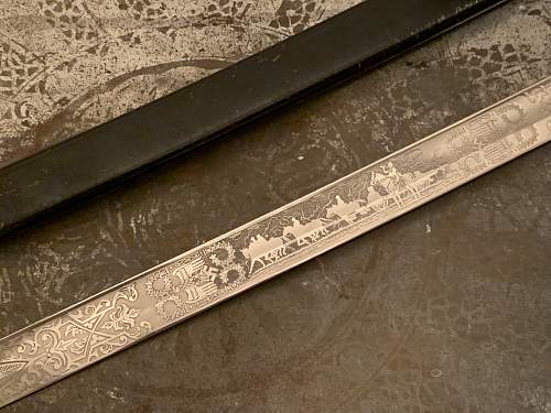 Army Artillery NCO/EM Sword with a triple-etched blade