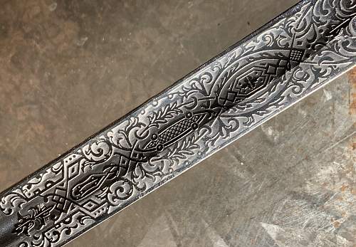 Army Artillery NCO/EM Sword with a triple-etched blade