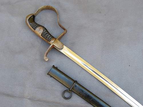 What do you think about this Heer saber/sword?