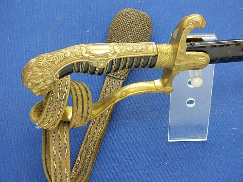 Do the Heer Lion Head Swords often use rat tail type tangs?