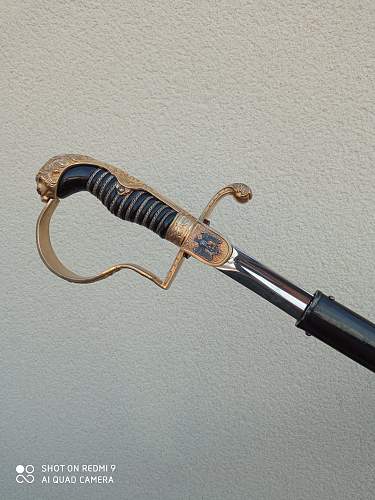 Jawless Cat heer parade saber