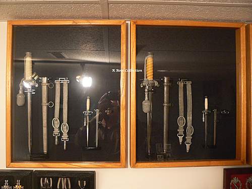 Displaying, Daggers and Swords....Photos and Tech tips!