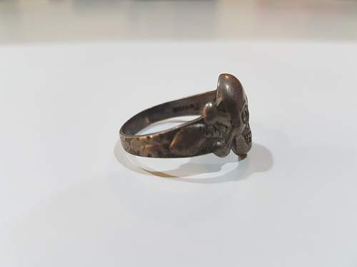 2 Rings need help to identify.