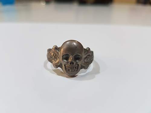 2 Rings need help to identify.