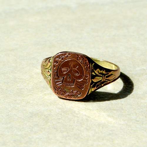 Spanish?Skull Ring