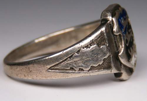 Salty Estonian patriotic ring