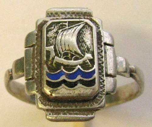 Salty Estonian patriotic ring