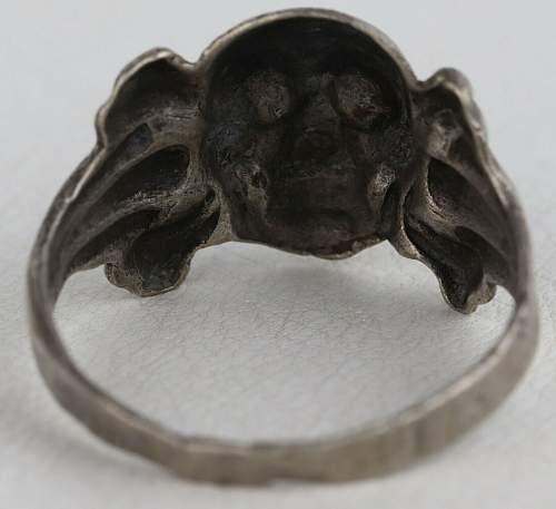 Kantine Skull Ring authentic?