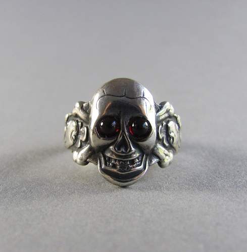 Wehrwolf pattern Frey &amp; Co. 835 silver skull ring