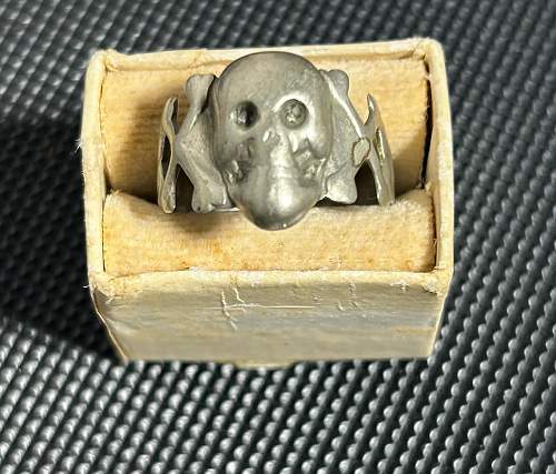 Authentic skull ring?