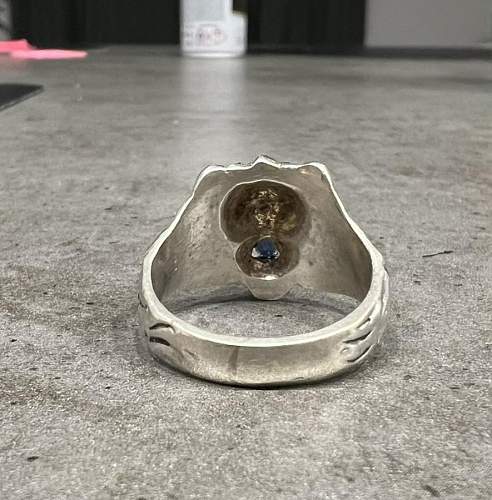 Hoping to get your thoughts on this yard sale 835Ln lion's head ring find