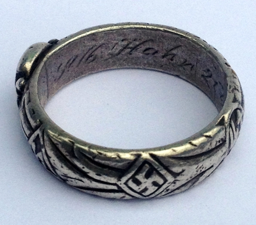 SS Honour Ring for discussion - named to 'Hahn'.