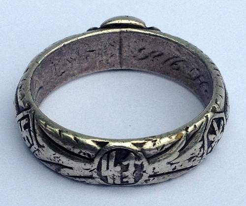 SS Honour Ring for discussion - named to 'Hahn'.