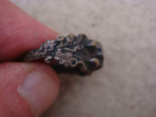 Ring with skull and oak leaves