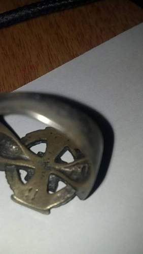 WW2 Era ring found. Any info would be appreciated.