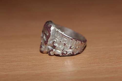 West wall skull ring - confirm authenticity